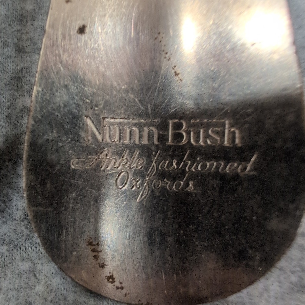 Vtg Nunn Bush Metal Shoe Horn Set 3 Piece Antique Steel Shoehorns Brown Silver - Picture 2 of 3
